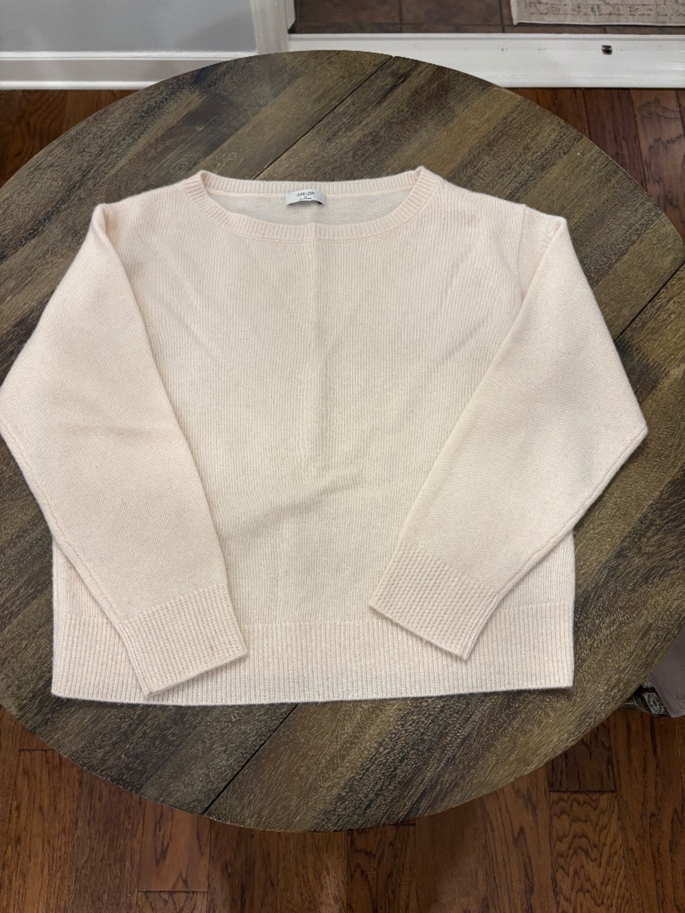 Aritiza Essential Cashmere Nuance Sweater Cream Color Size M
